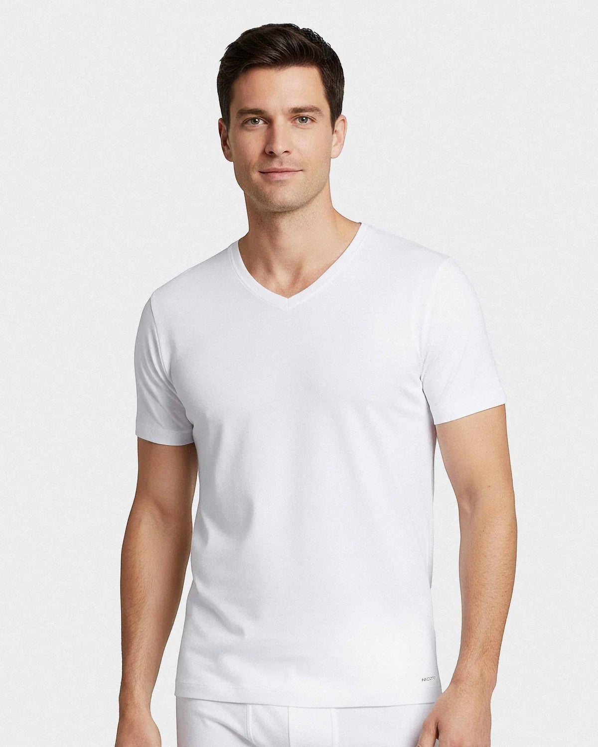 Men's white Innovation V-neck t-shirt in breathable temperature-regulating cotton blend — best fabric for hot summer events, Maison Sarava