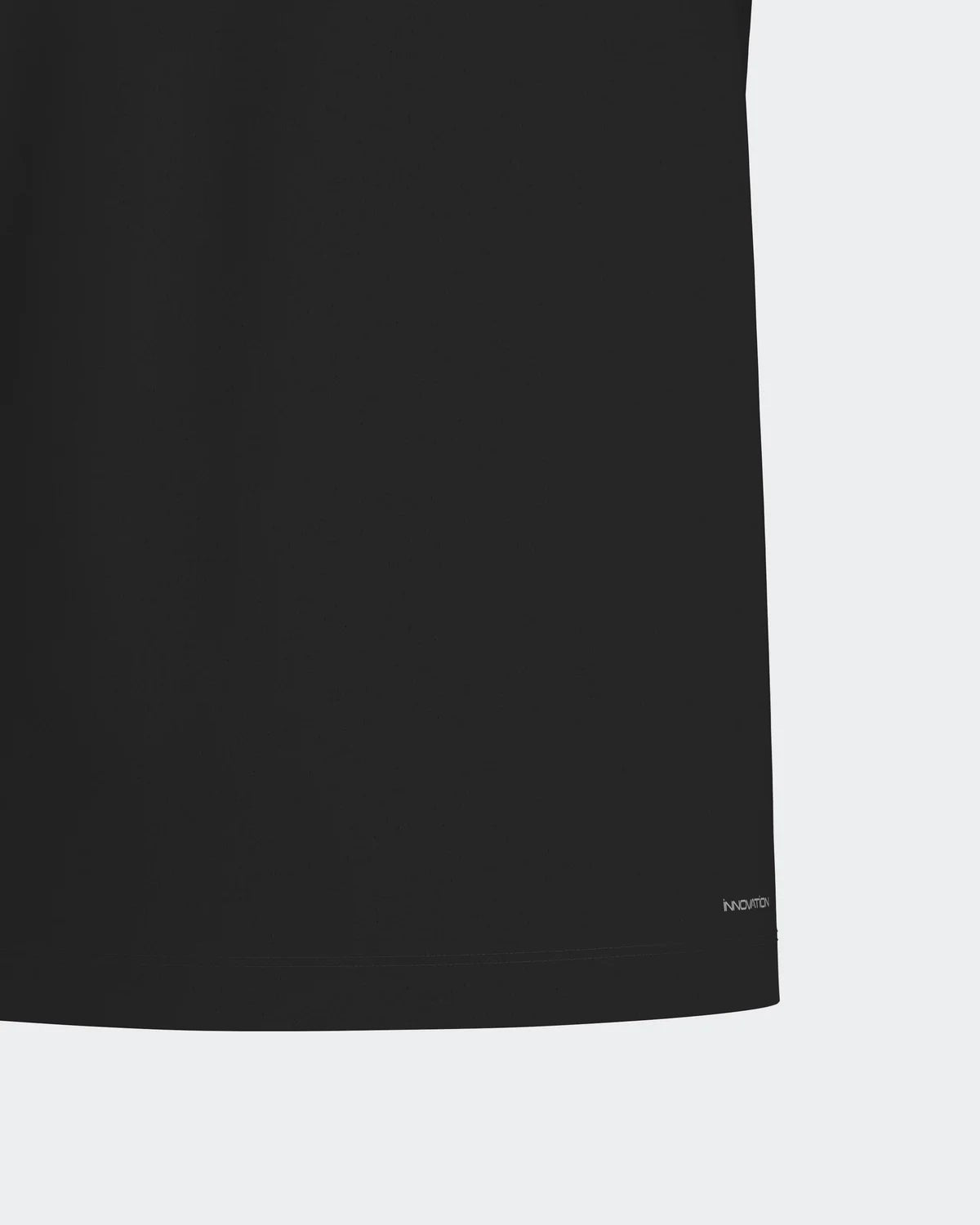 Maison Sarava black V-neck t-shirt made from cotton and viscose with Outlast technology for temperature regulation.