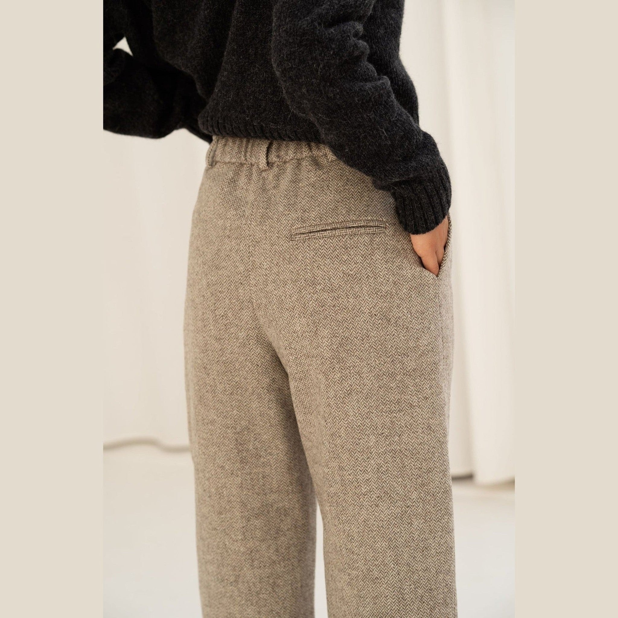 Women's Zoe Wool Pleated Trousers — Naz 100% Wool, Made in Portugal | Maison Sarava Canada