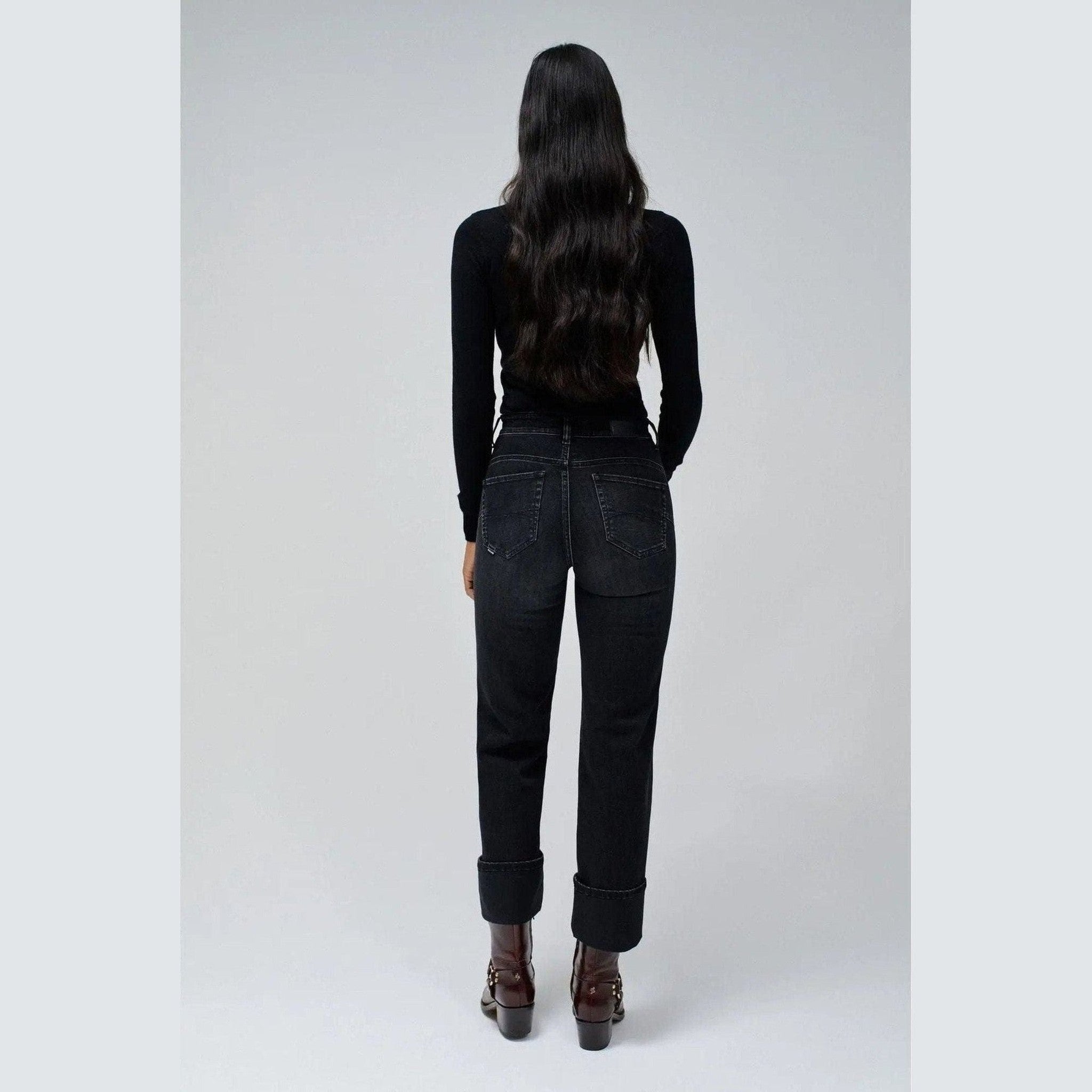 Women's High-Rise Straight-Leg Jeans in Black — Salsa Jeans | Maison Sarava Canada